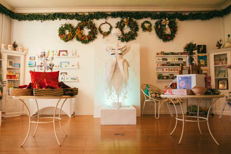 Hui Noeau Visual Arts Center's Hui Holidays Gift Shop 2022